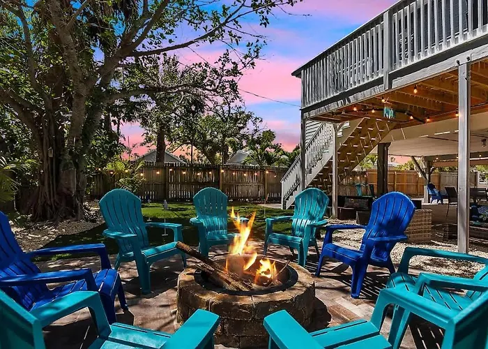 Across From With 2 Hot Tubs - Sleeps 10 Сasa de vacaciones *