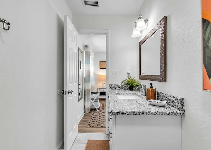 Across From With 2 Hot Tubs - Sleeps 10 Сasa de vacaciones *